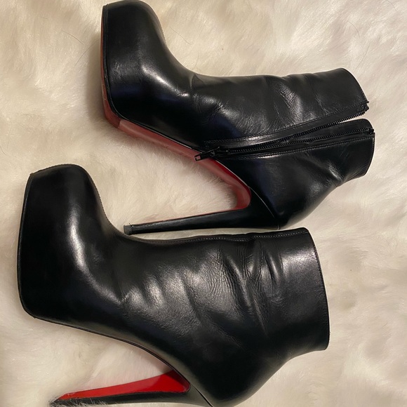 Christian Louboutin Black Nappa leather Bianca Booty Size 38.5 - Picture 3 of 13
